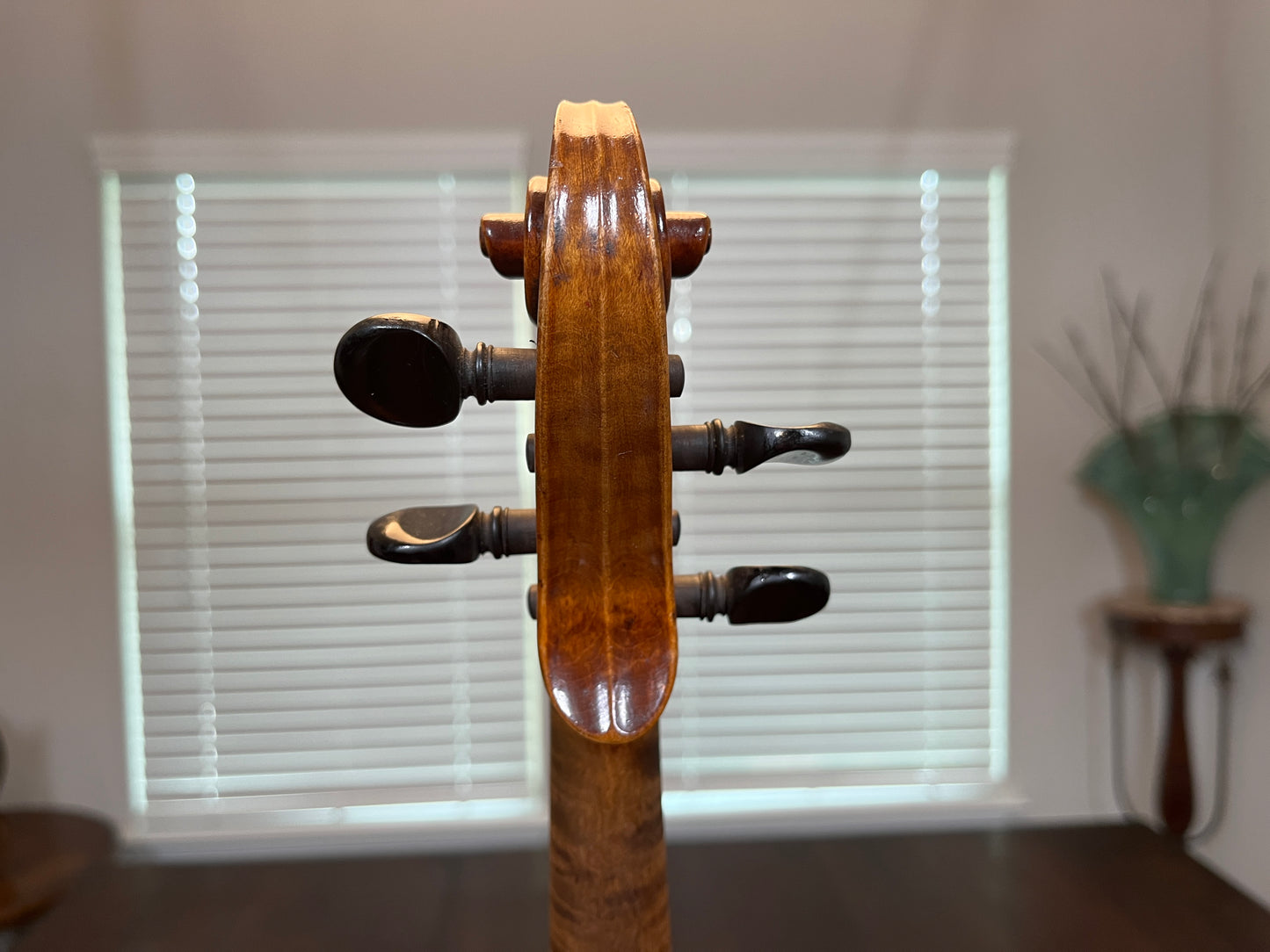 Flamed fiddle by legendary American maker Selman ' Sol. ' E Roach 1907