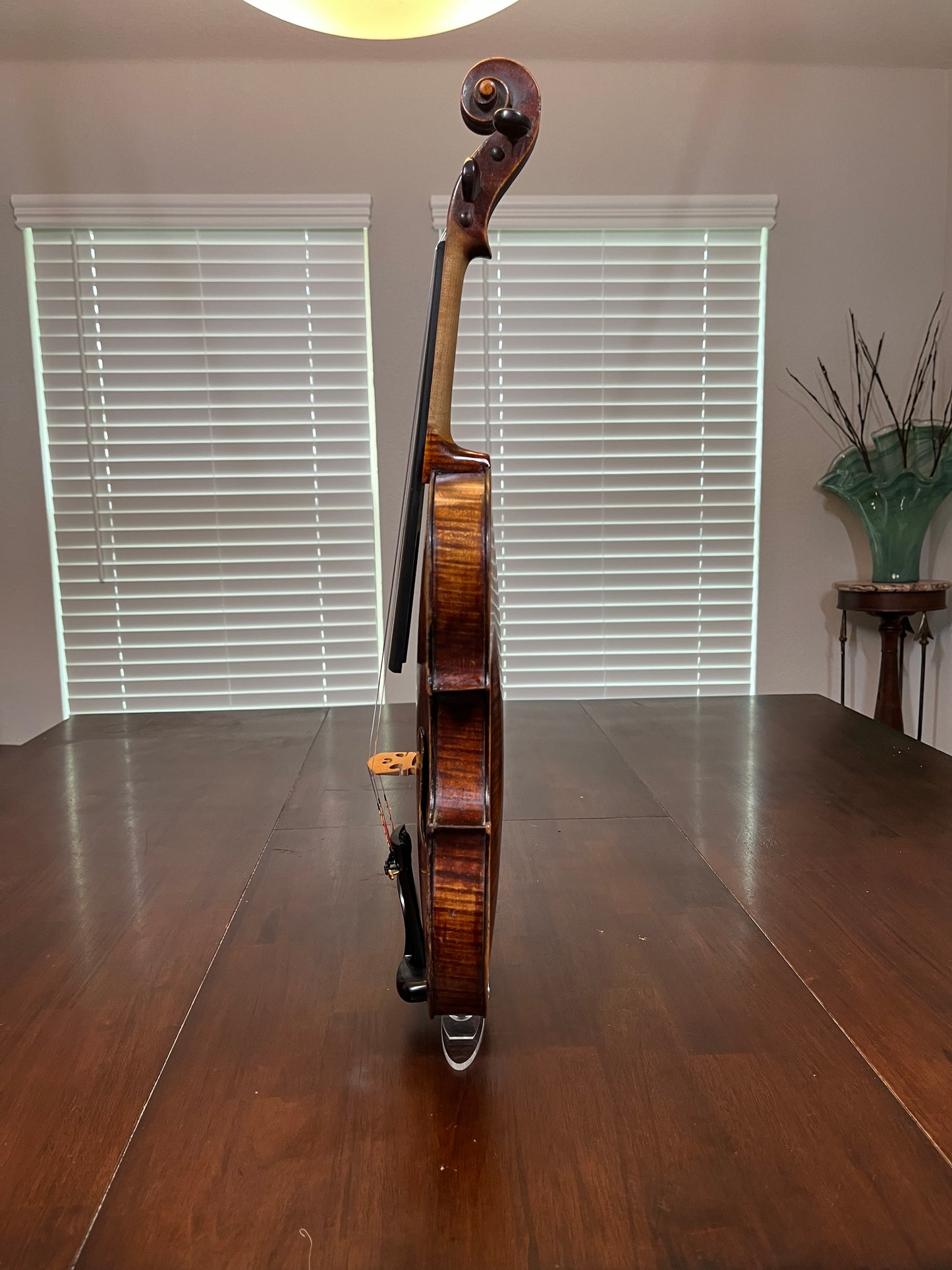 Angelic / Professional sounding Violin Full Size c. 1890 (or older) Single back, flamed