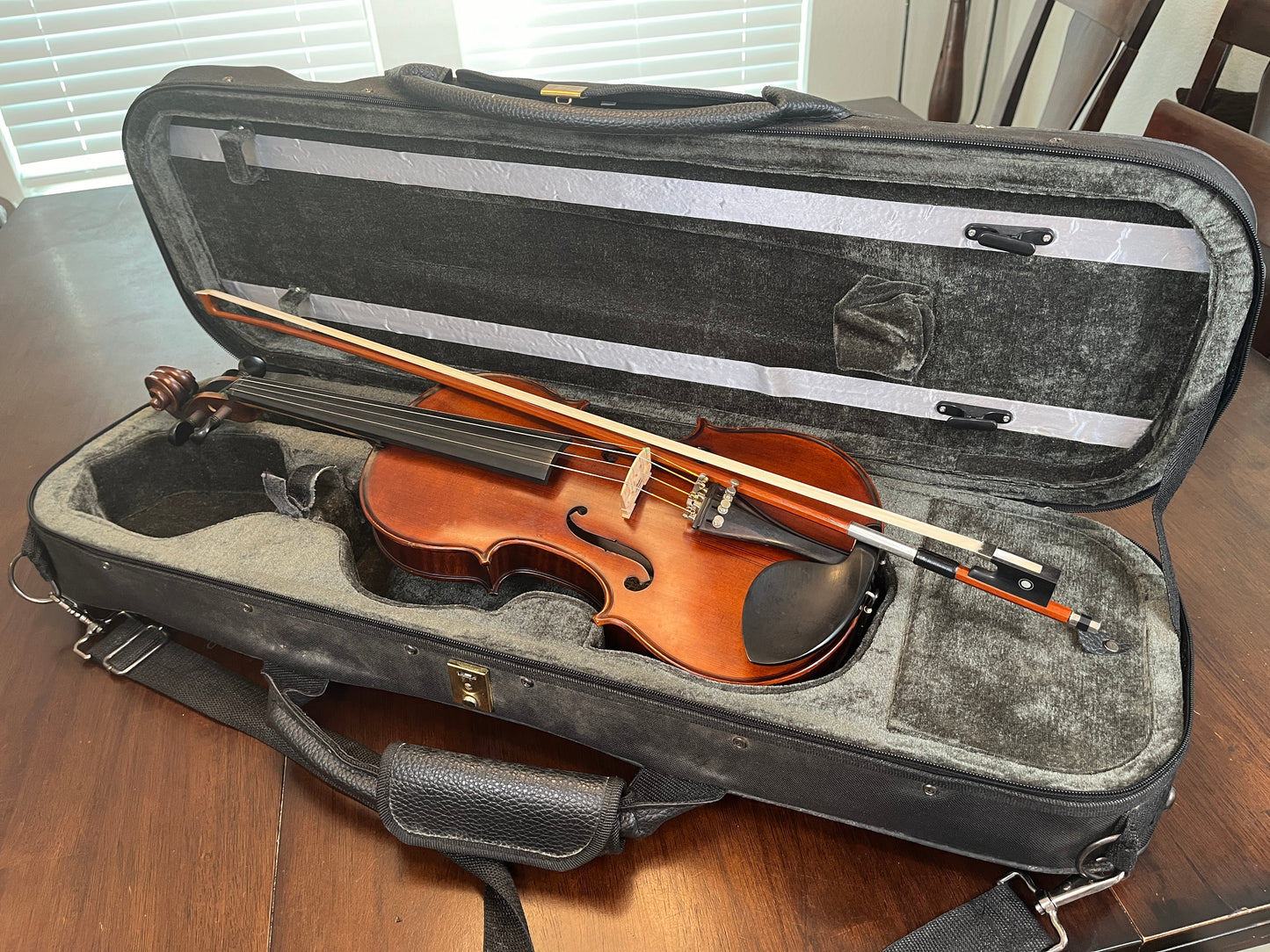 Remarkable sounding full size student violin - Mandarin Strings