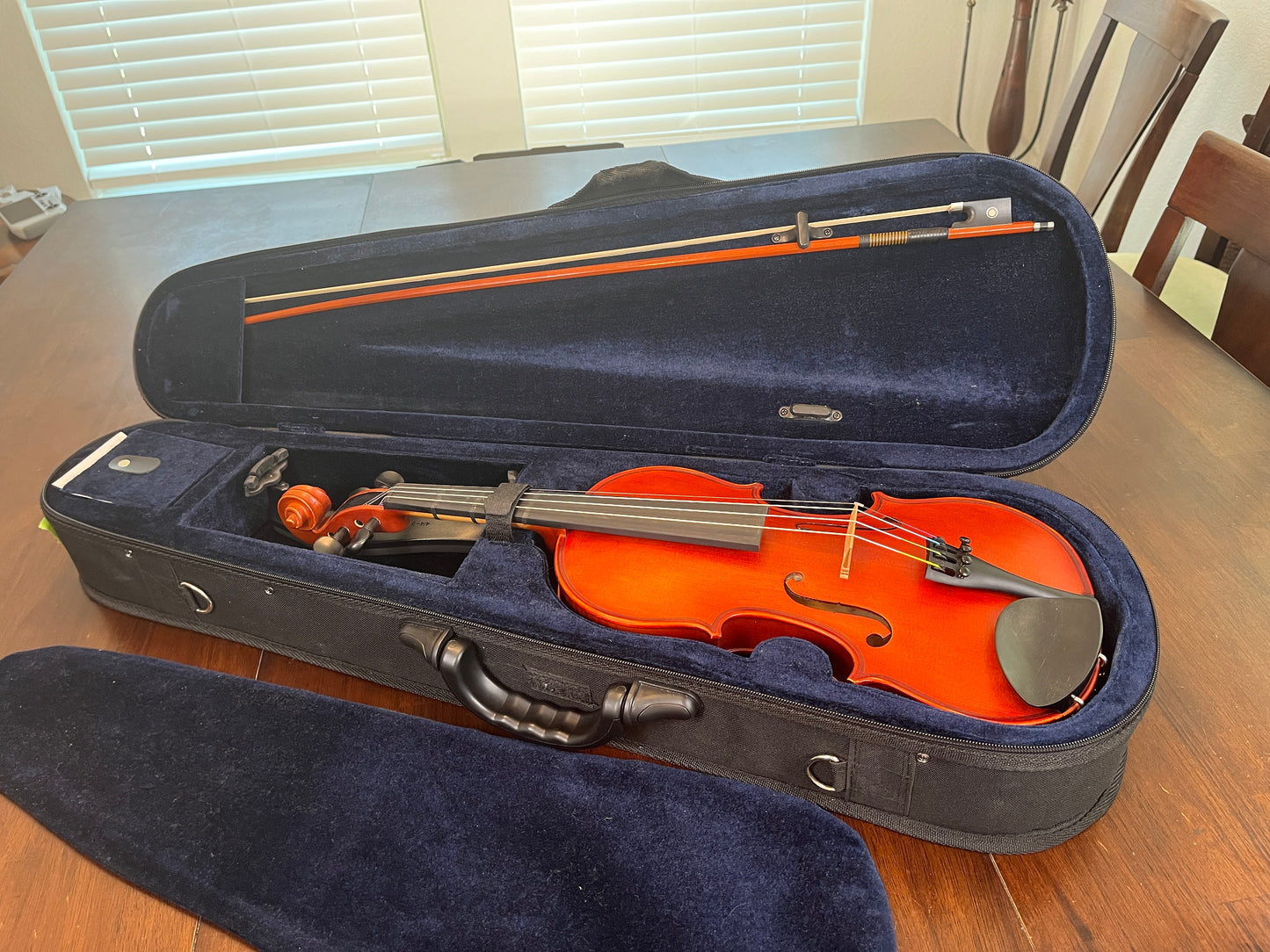 Scherl and Roth Strad Copy SR51E4 new strings- great set up Full size 4/4