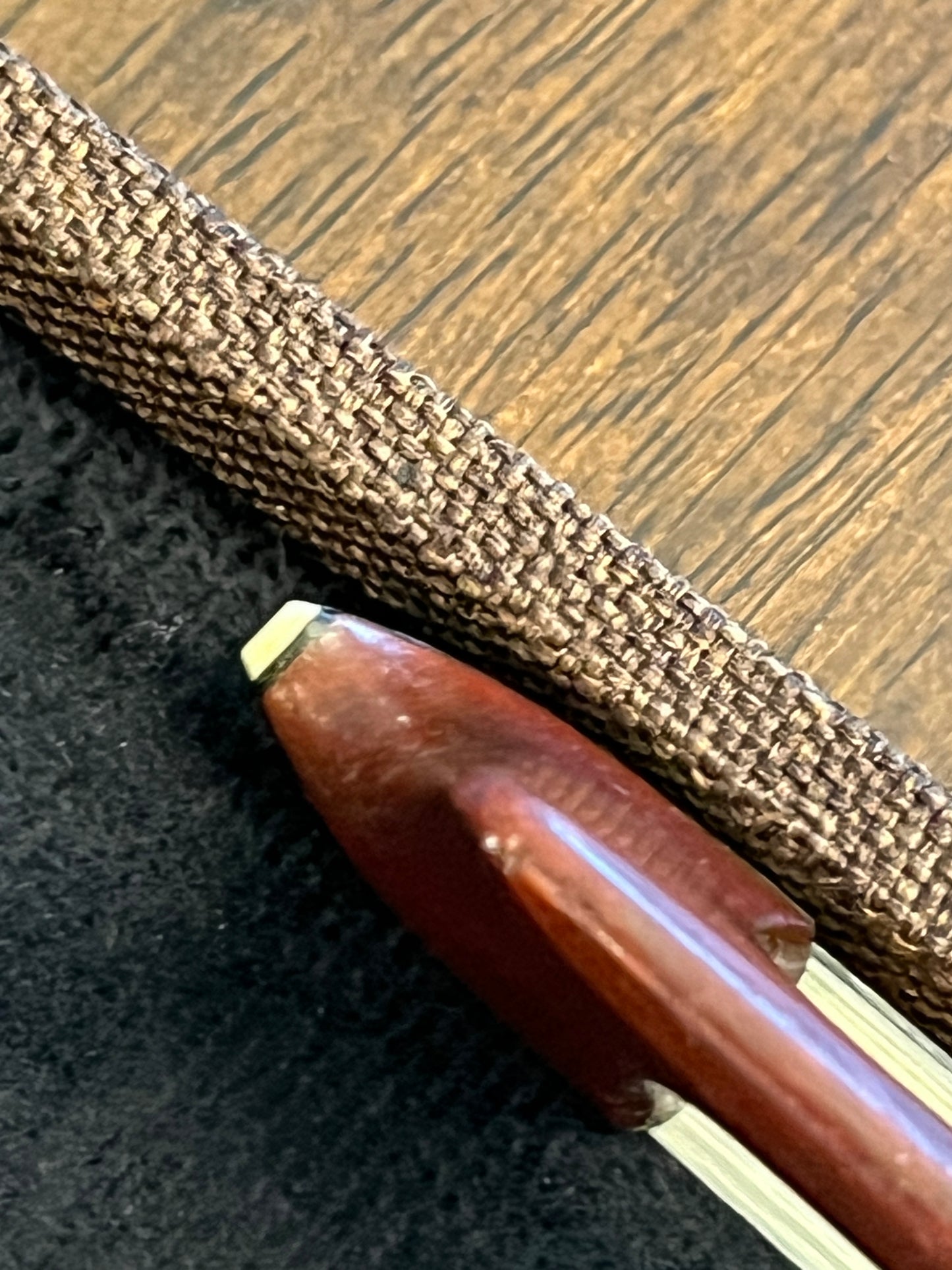 Well playing H.R. PFRETZSCHNER false stamped bow for violin - it's a copy not authentic - plays extremely well - full size