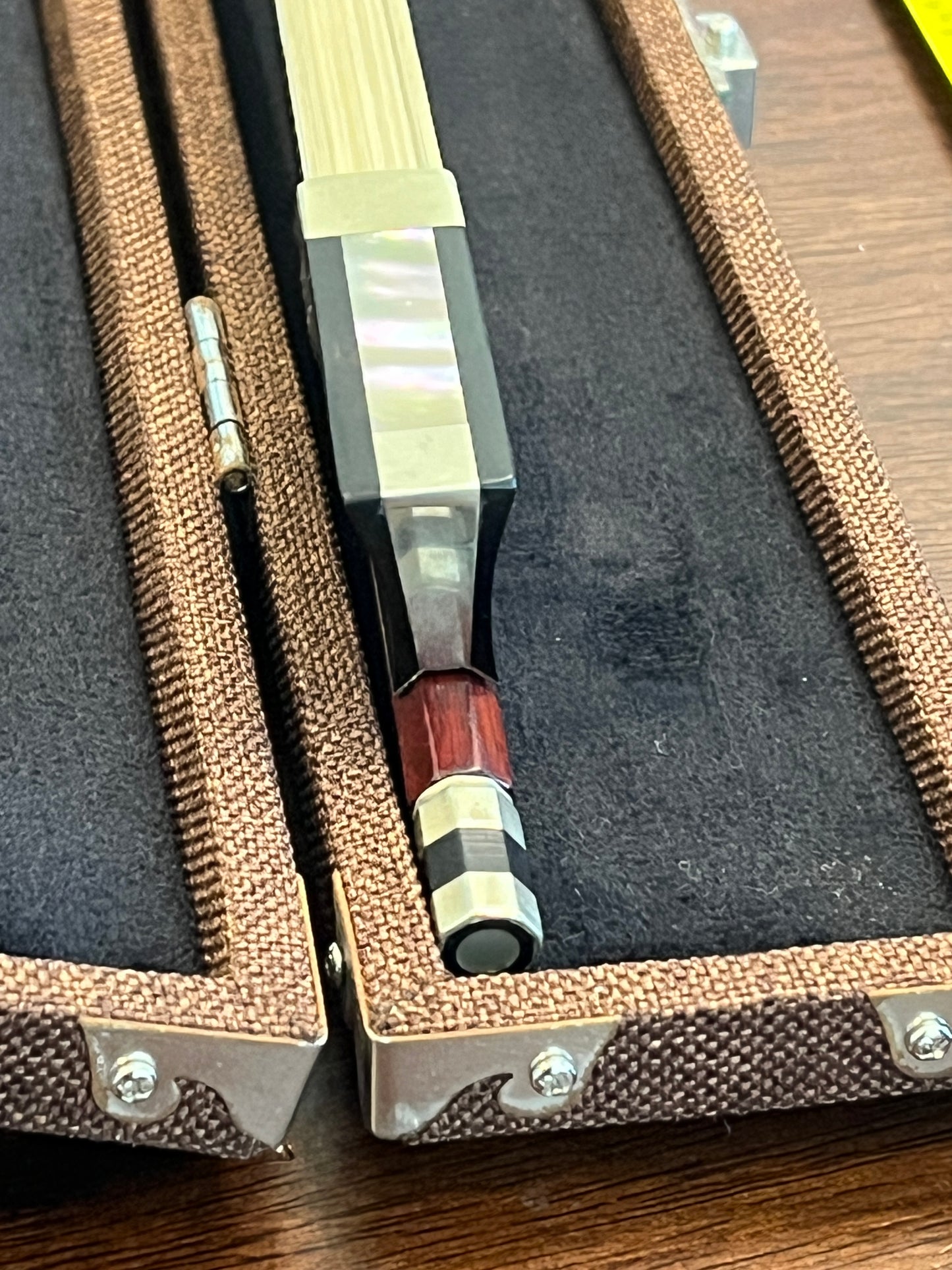 Well playing H.R. PFRETZSCHNER false stamped bow for violin - it's a copy not authentic - plays extremely well - full size