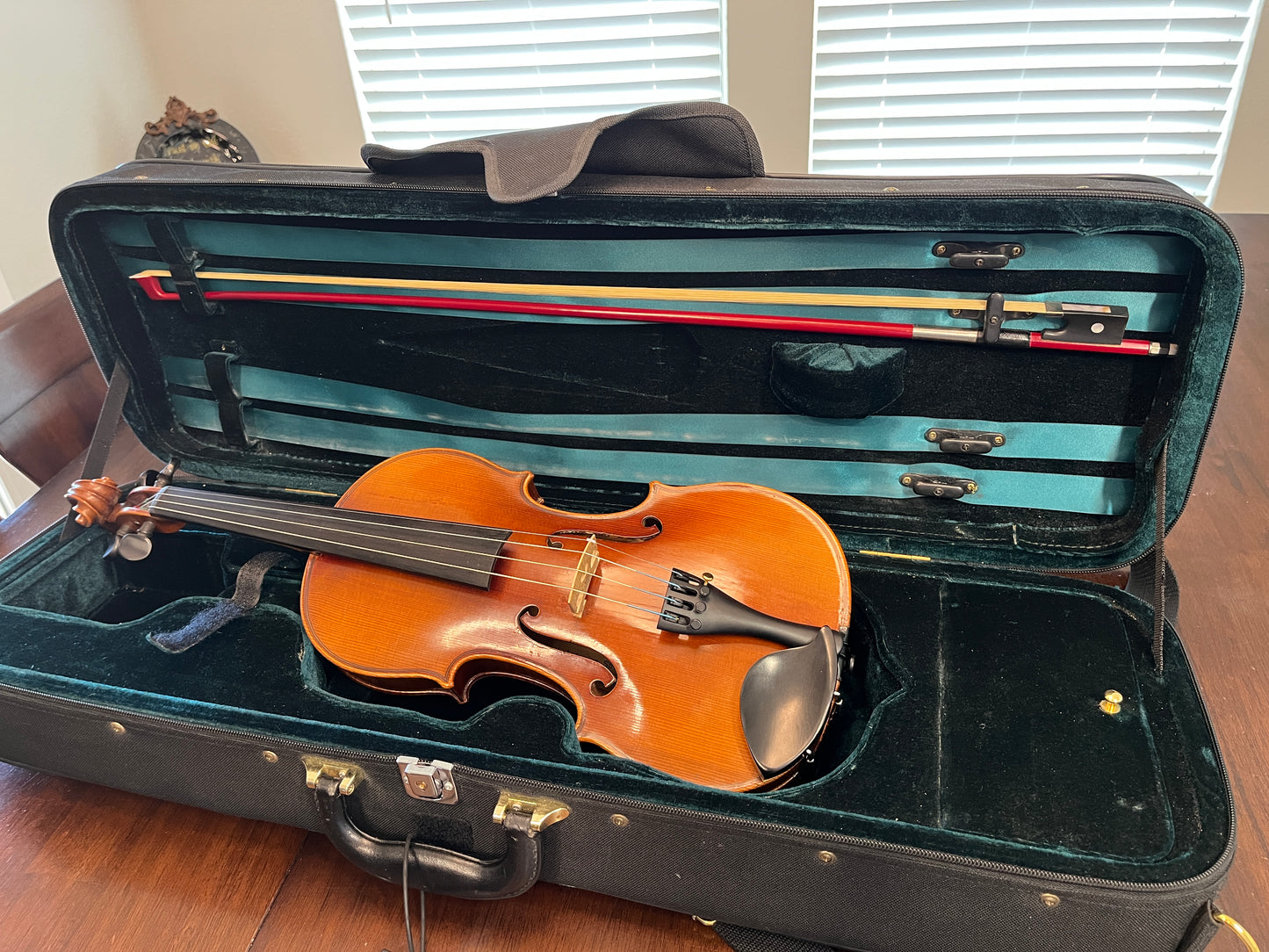 Full size violin Labeled Ernst Heinrich Roth - Strad Copy circa 1960