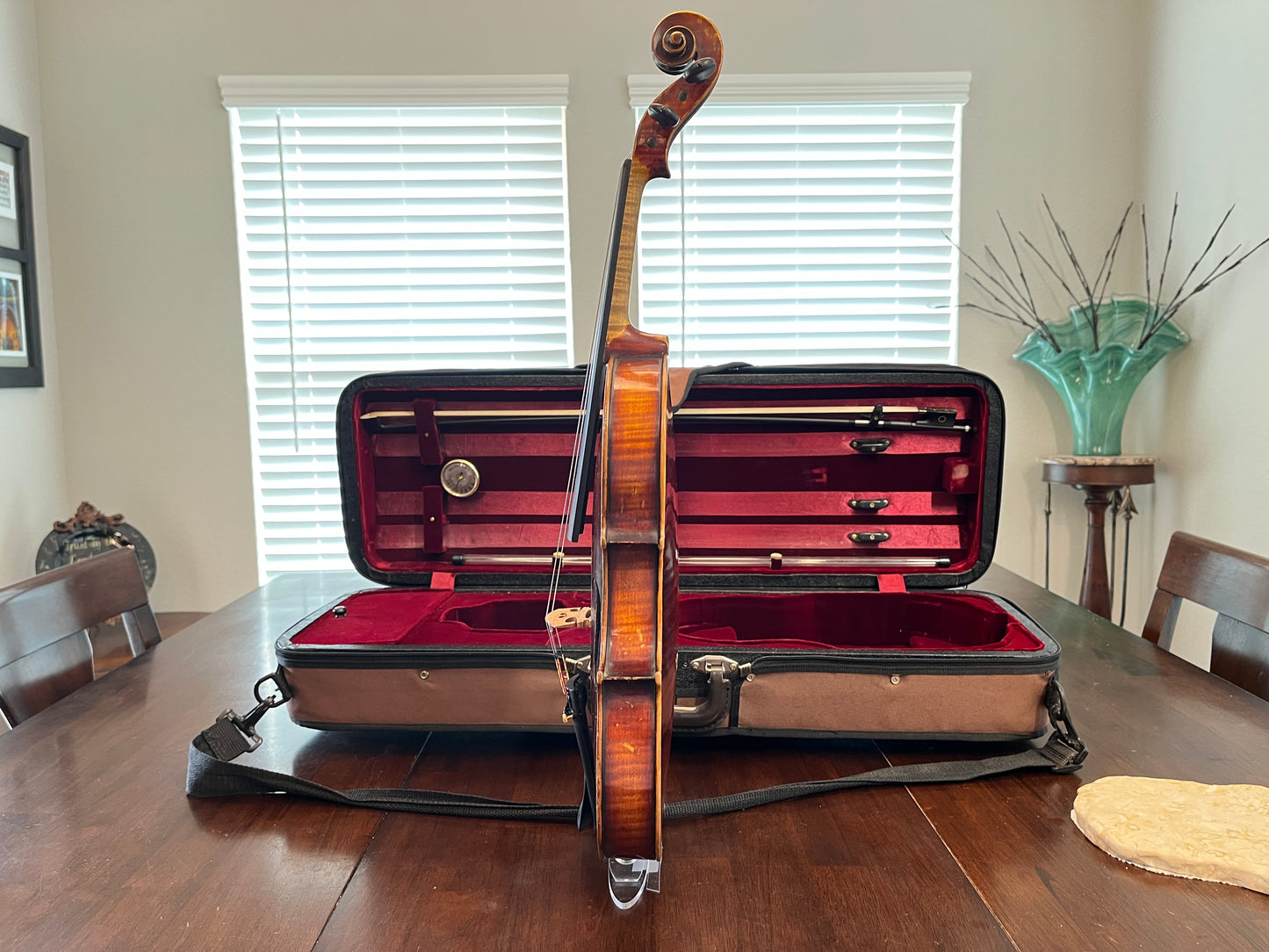 Dark Flamed and Deep sound, unbranded Strad copy Violin Circa 1950 Full Size 4/4