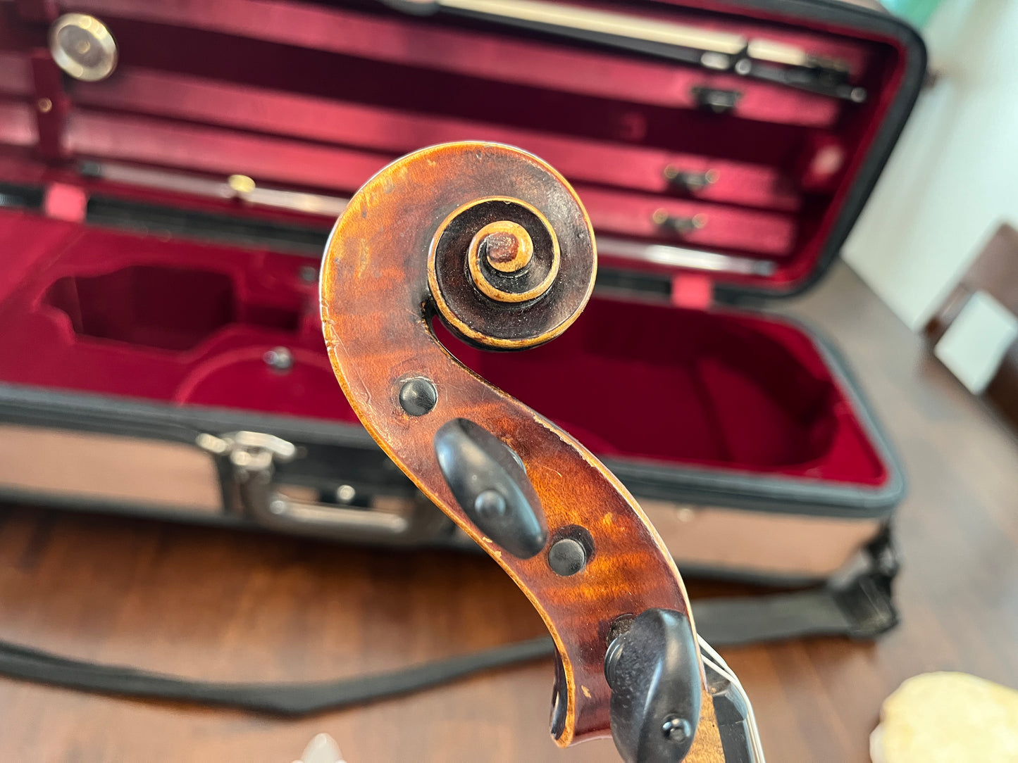 Dark Flamed and Deep sound, unbranded Strad copy Violin Circa 1950 Full Size 4/4