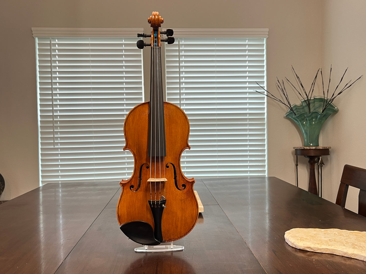Bench / Scratch made No. 63 4/4 full size violin with sycamore wood back made by a single luthier - Ivan Bonev