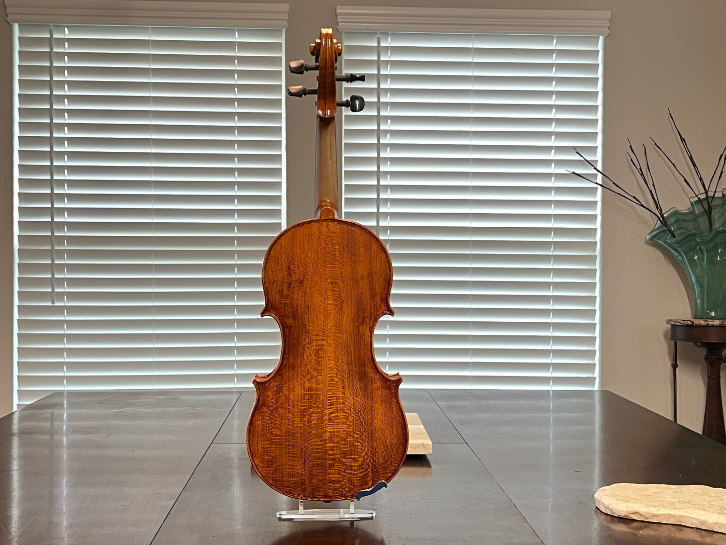 Bench / Scratch made No. 63 4/4 full size violin with sycamore wood back made by a single luthier - Ivan Bonev