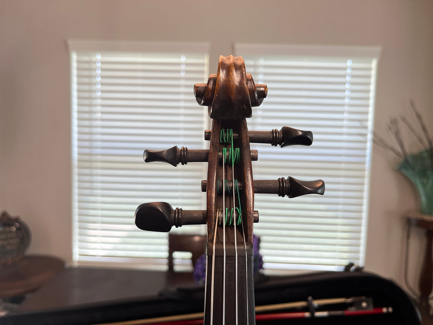 Exceptional old sounding vintage violin / Fiddle Labeled George Hudson -False label