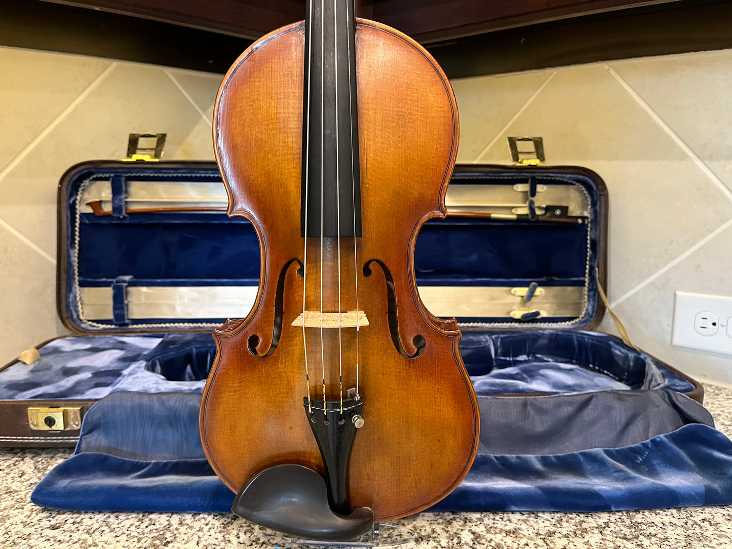 Famous Rare maker A. H. Seymour ( Abijah Hayes Seymour) 1924 Violin 4/4 full size and Bausch staped bow