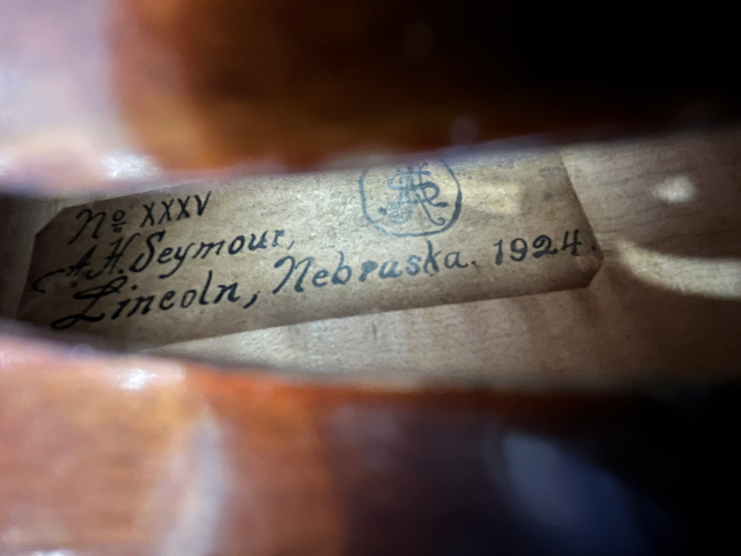 Famous Rare maker A. H. Seymour ( Abijah Hayes Seymour) 1924 Violin 4/4 full size and Bausch staped bow