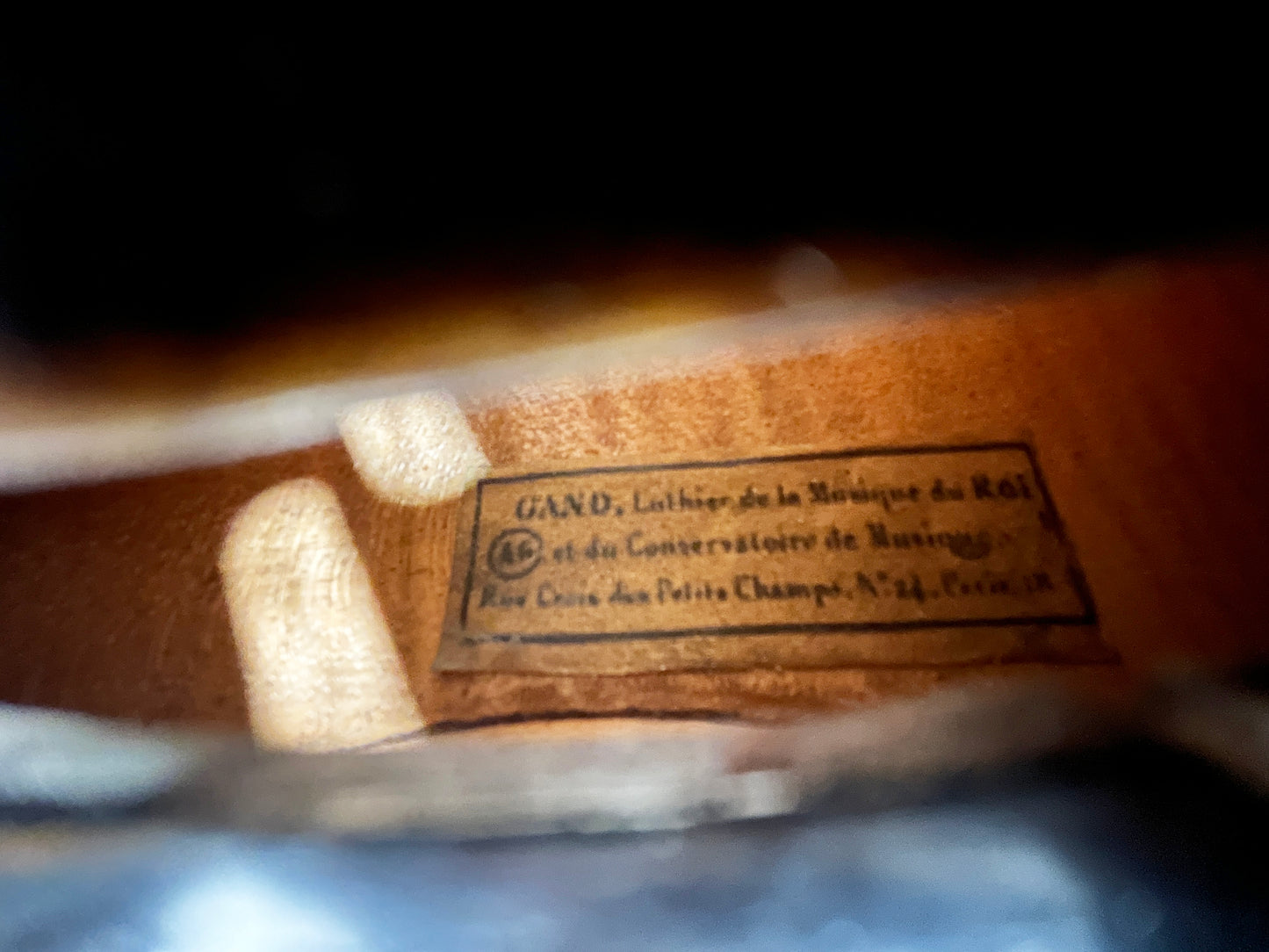 Full size Advanced Plus dark color violin with faux label Stamped ANTONIO