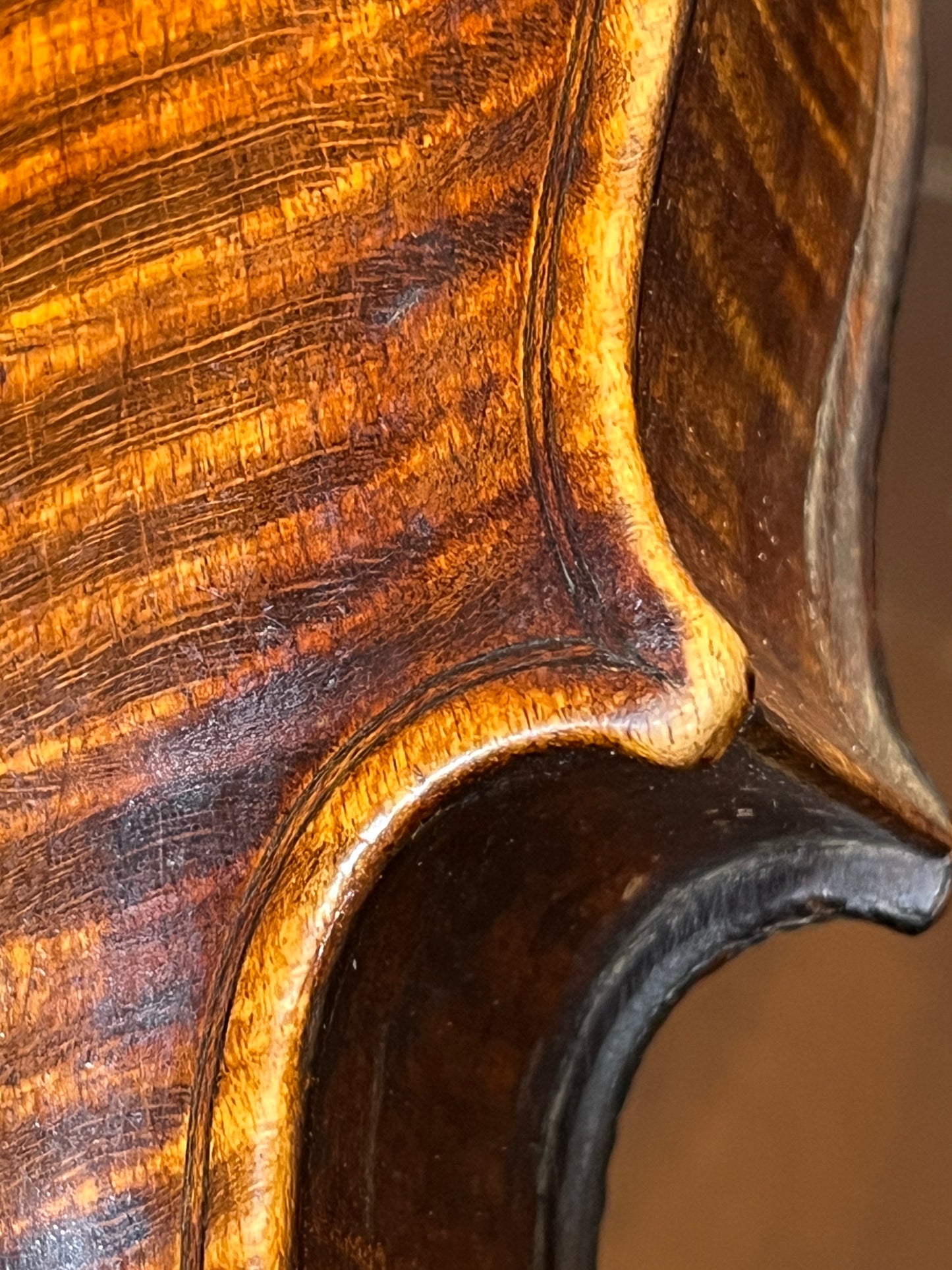 Angelic / Professional sounding Violin Full Size c. 1890 (or older) Single back, flamed
