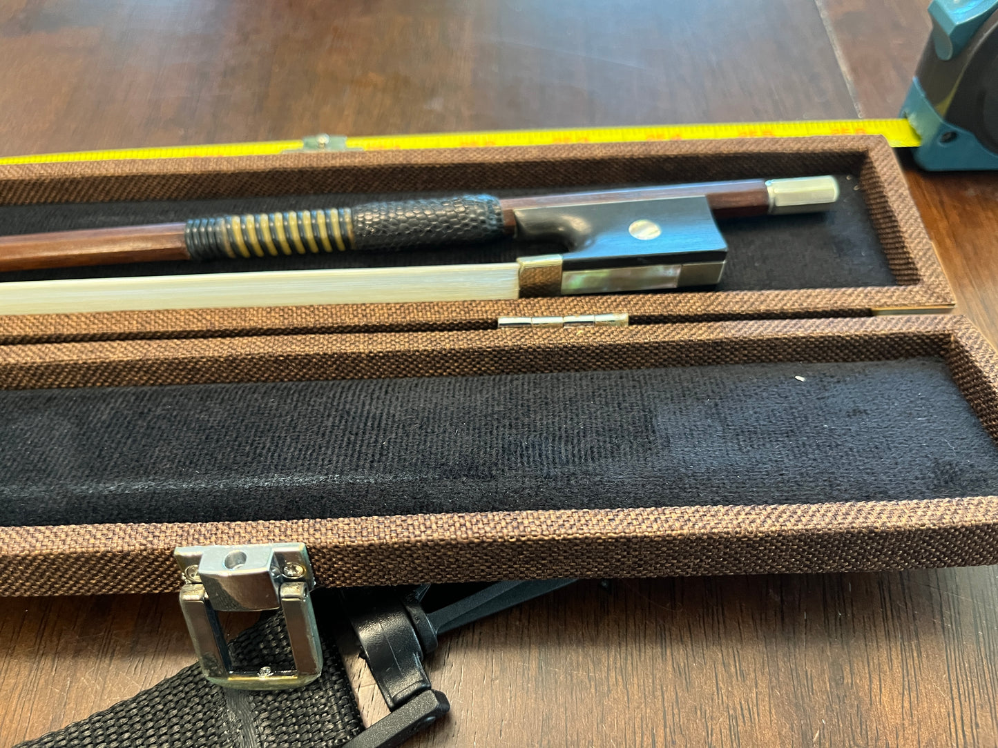 Full size bow for violin stamped 'Pfretzschner'