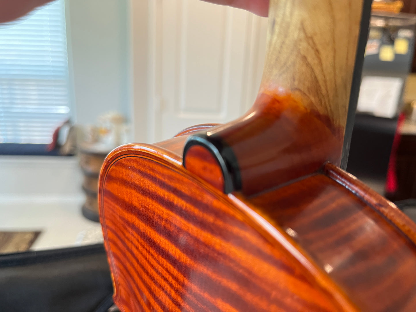*Demo - Single piece back Otto Benjamin violin 4/4 - Likely made by Eastman Strings ML-405 2014 full size