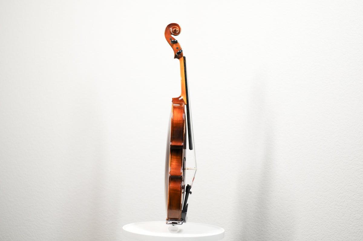 Josef Lorenz Luby (Schonbach) Student c.1980 Full size student violin with case and bow