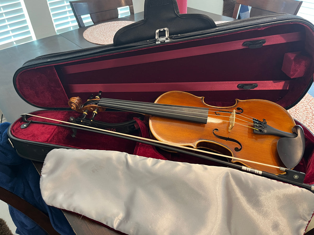 Full size Flamed Lisle Violin Shop Model 118 violin with case and bow